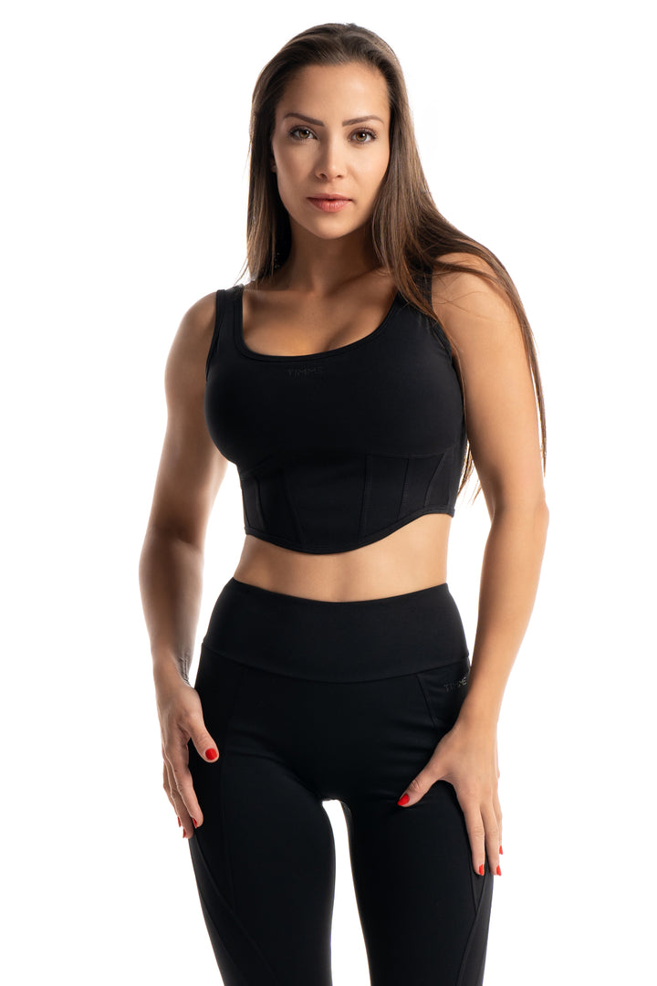 Modelka má S (164,5cm, vel. košíků D)