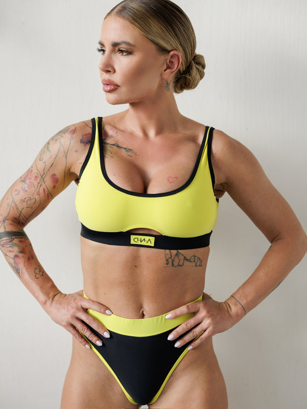 Modelka má S (vel. košíků C)